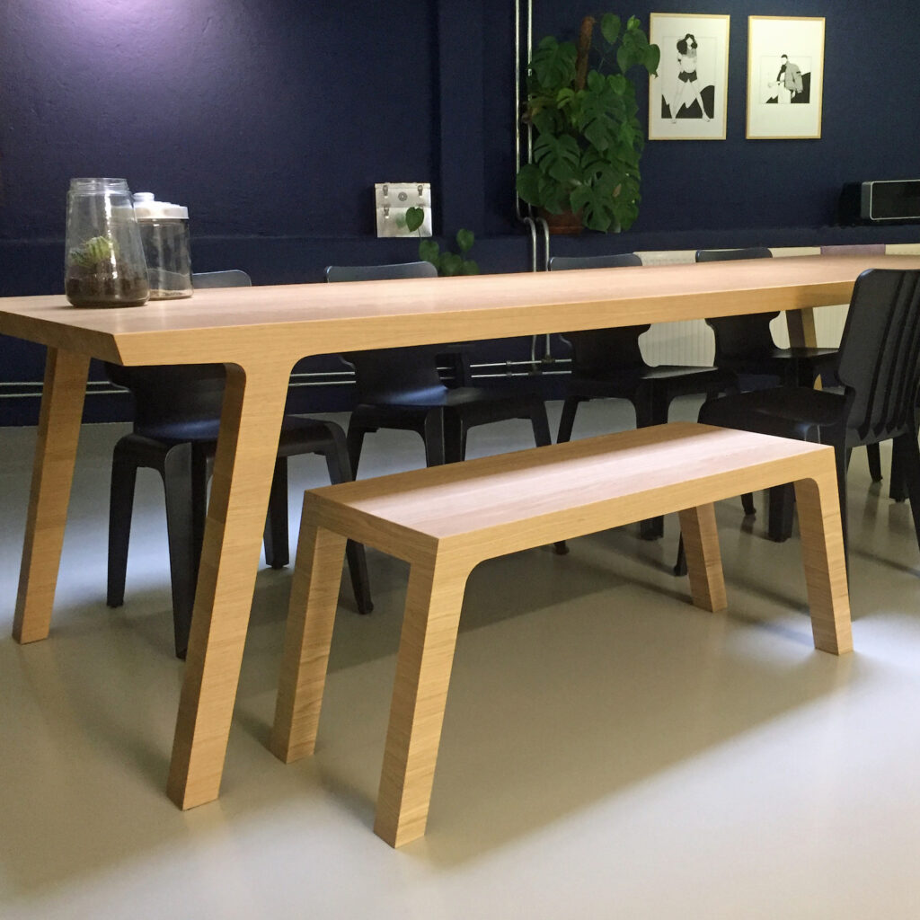 eetkamerbankje in eiken