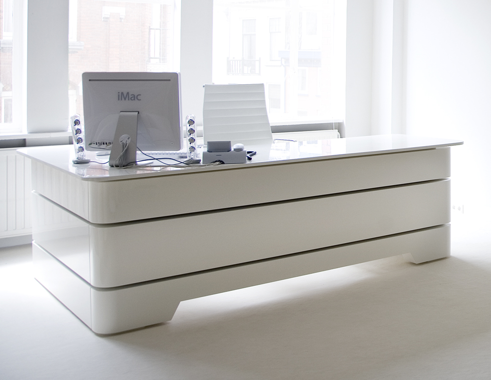 Bureau hoogglans wit