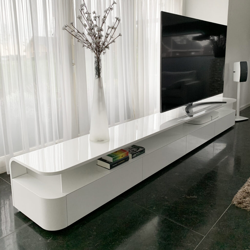TV-meubel Curve op maat