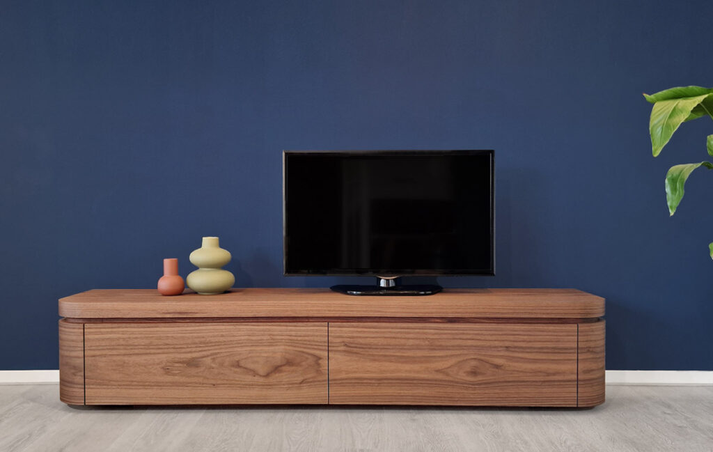 Noten houten TV-kast